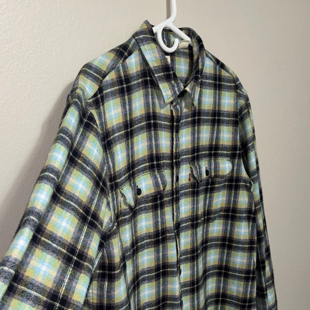 Levi's Button-Up Flannel Shirt 100% Cotton - Picture 3 of 11